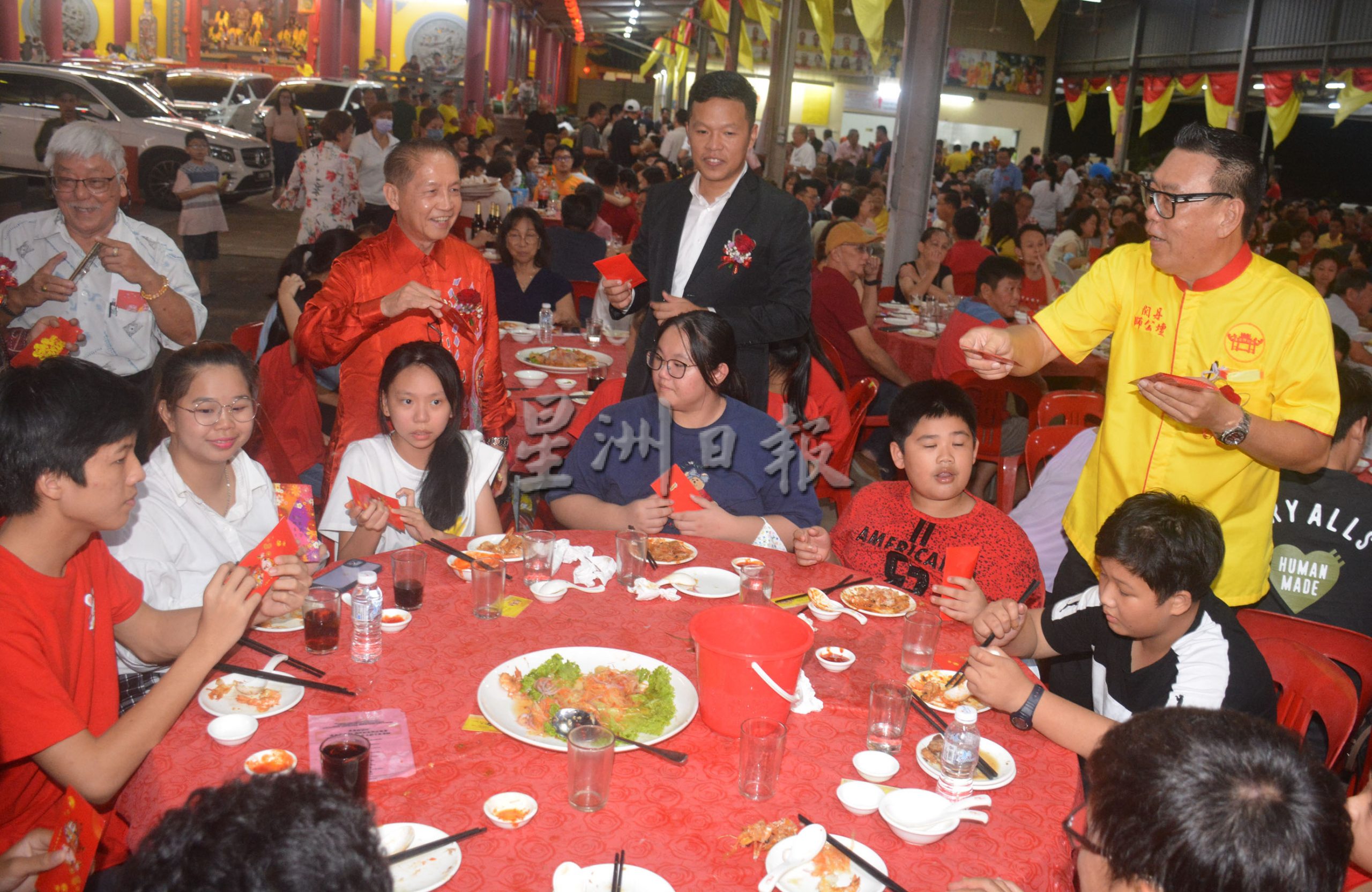 东：关丹师公坛诞庆暨57周年晚宴场面乐融融