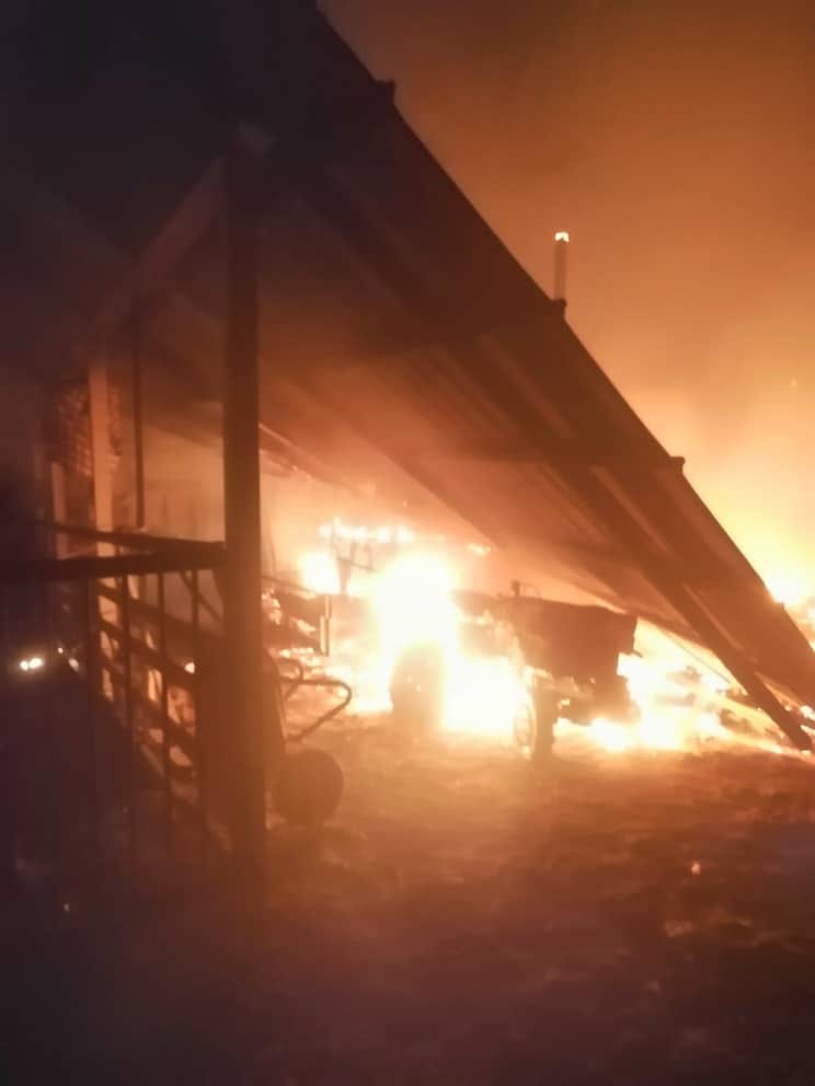 东：关丹甘榜遮洛巴洛一民宅烧毁，未酿成人命伤亡。