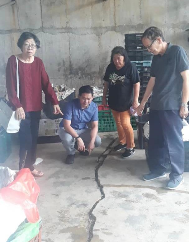 东:武吉丁宜一间住家围墙龟裂