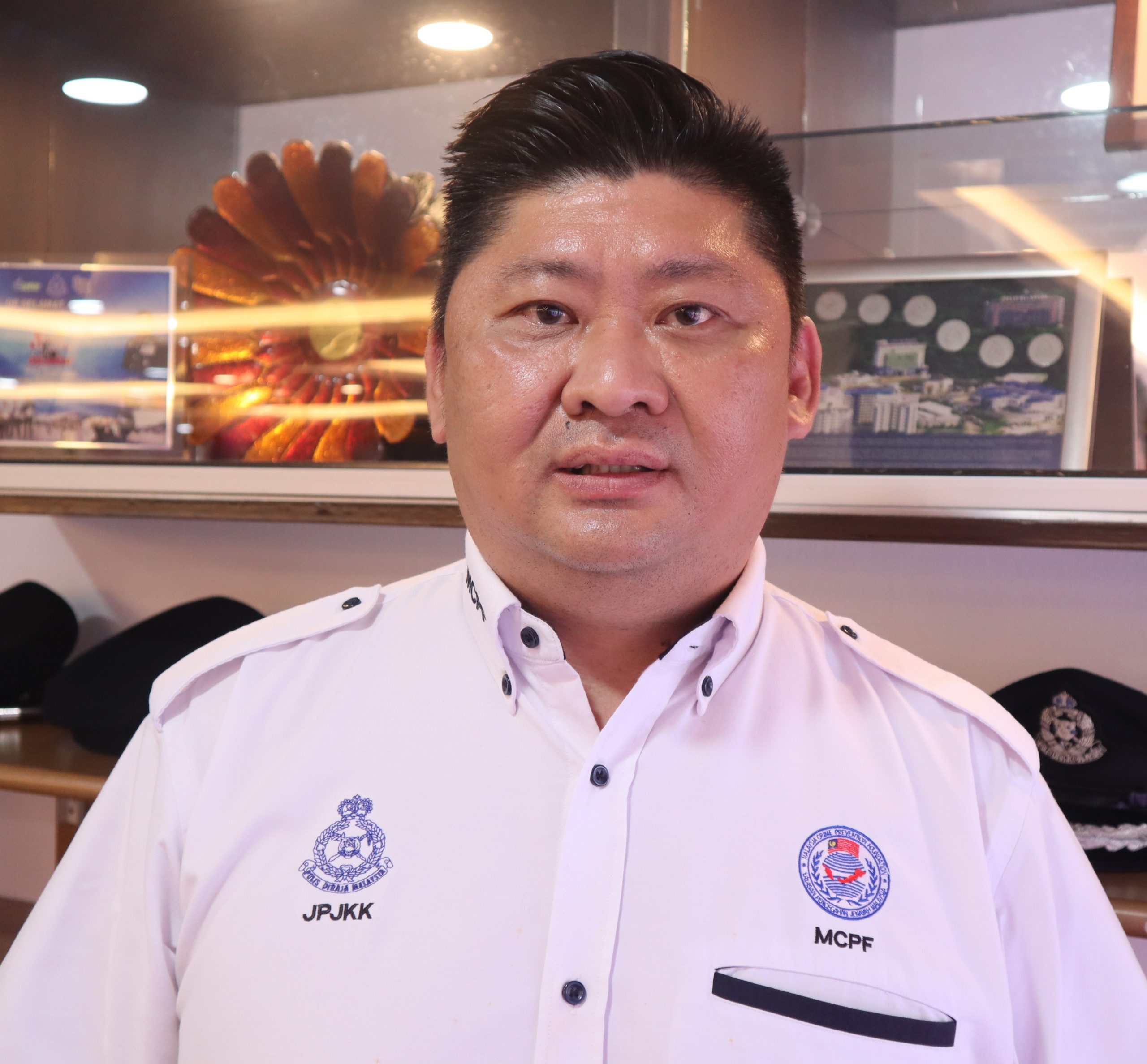 东:渔船领域面对缅甸外劳短缺问题,加上无法申请漂白缅甸外劳,业者望政府正式问题,避免因外劳短缺,间接导致渔获价格上扬,使得民众需吃贵鱼。