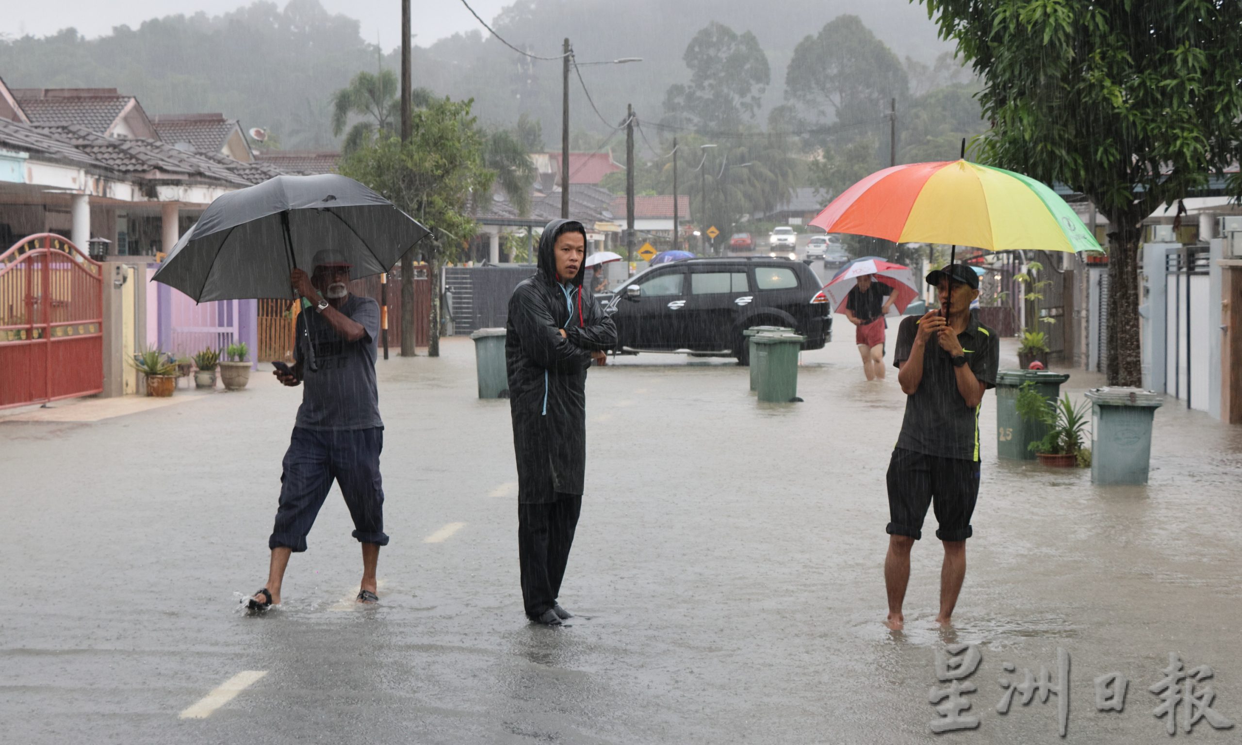 东:豪雨超过12小时,关丹多处淹水6疏散中心启用。