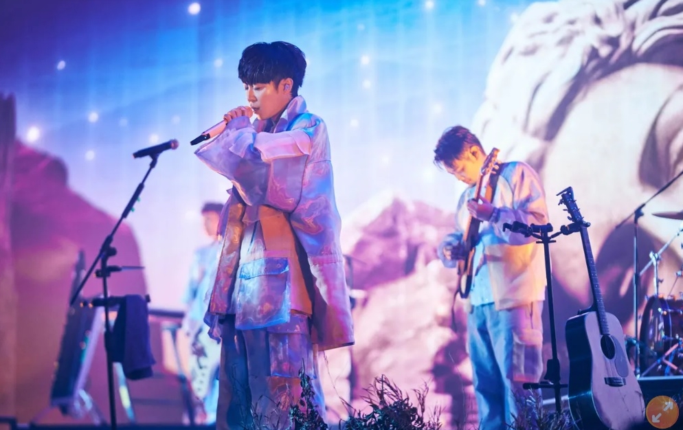 为大女儿杠上青峰 小S狂谯:没人性