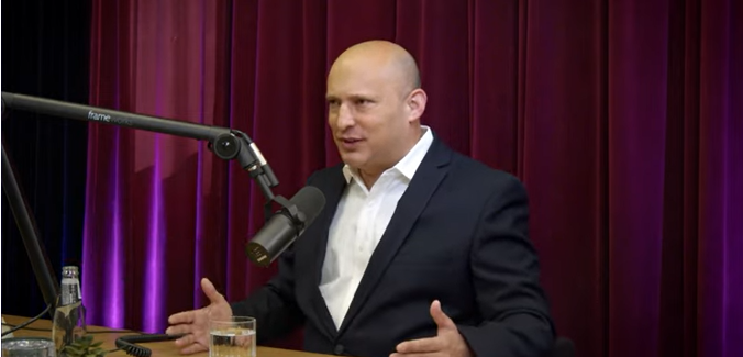 以色列媒体:贝内特回忆普汀曾保证“不会杀死泽连斯基”