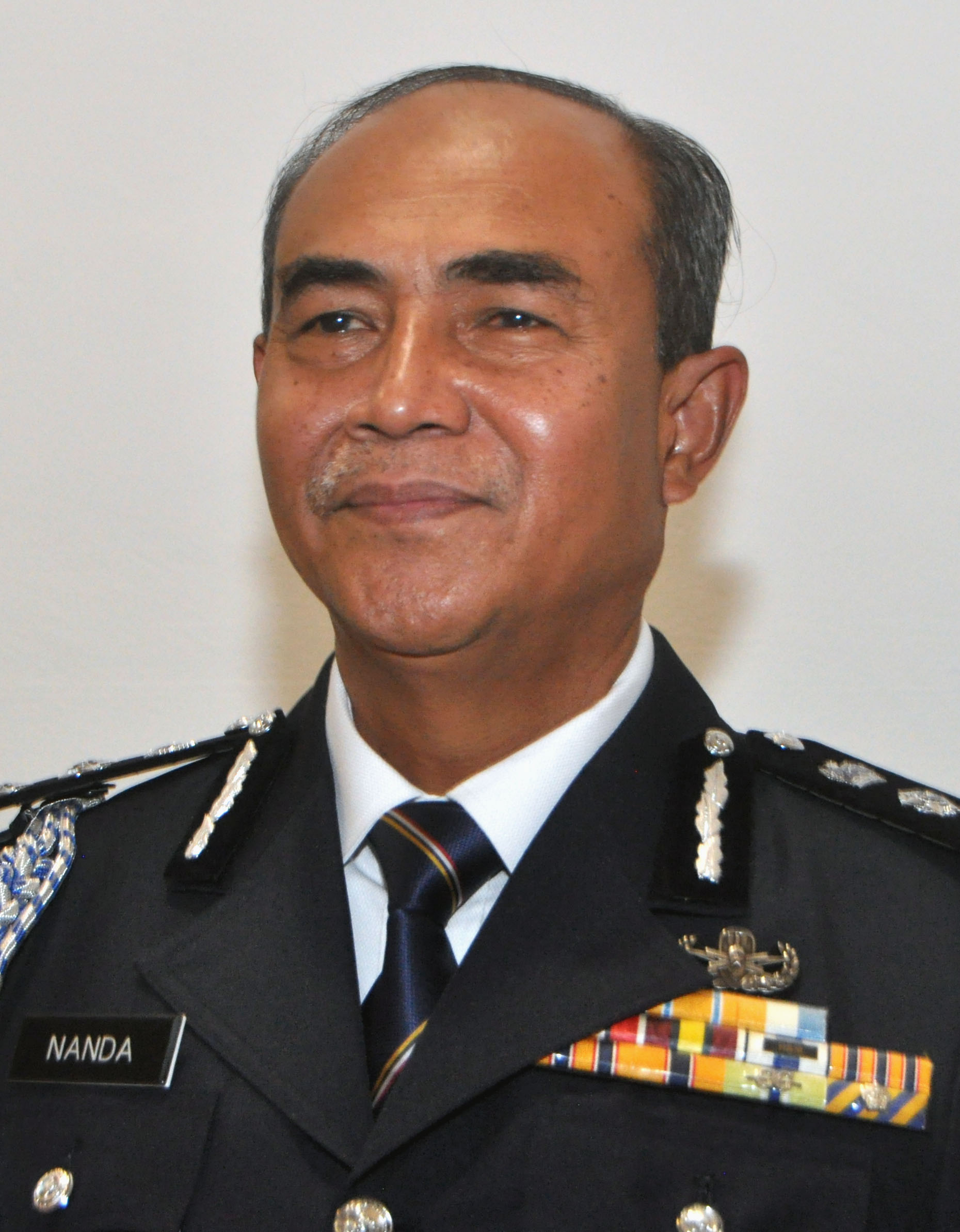 7巫裔少年大道群聚骑摩托,不料引发7车连环撞导致1死6伤