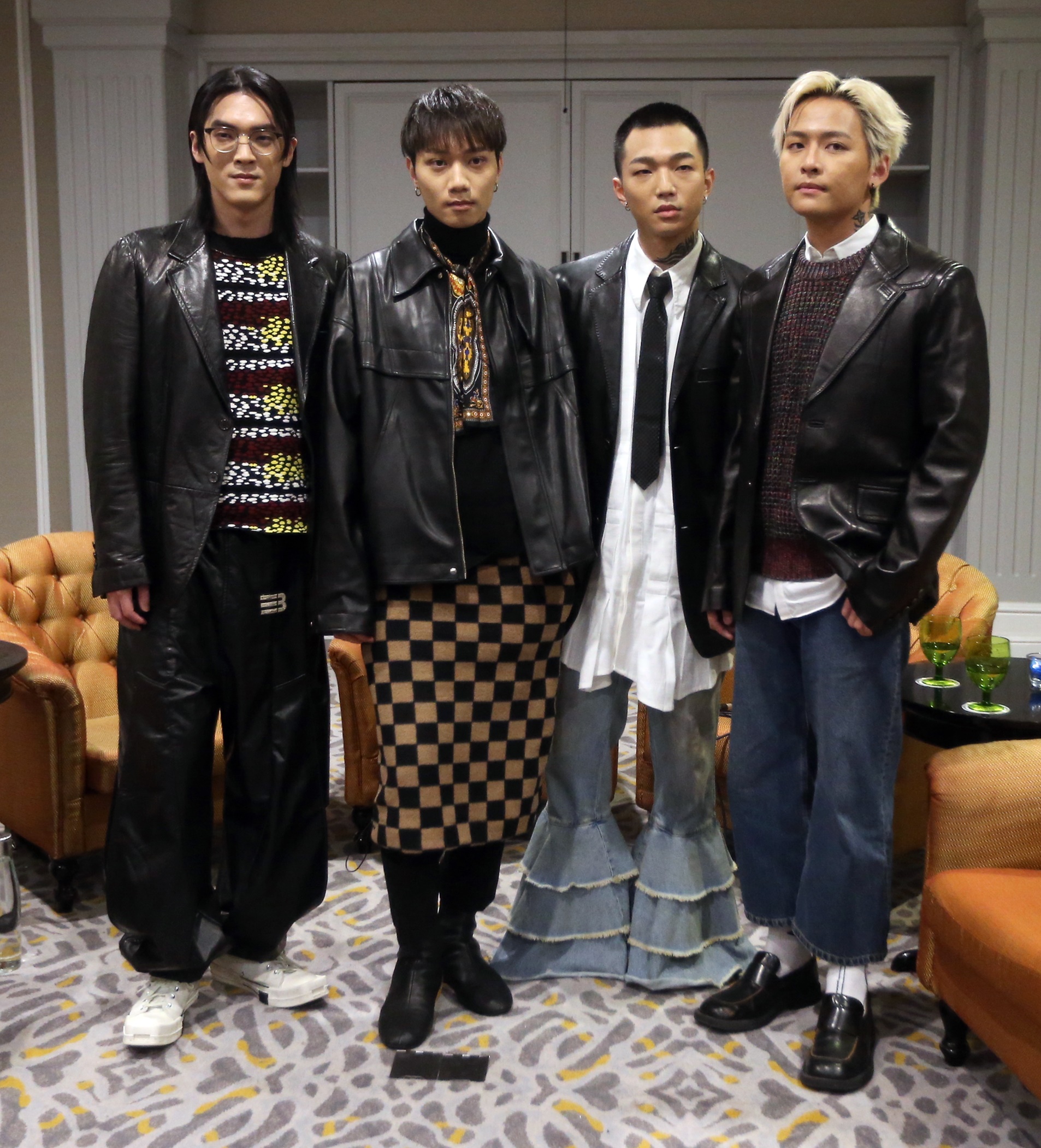 傻子与白痴酿解散? 打趣跳槽五月天告五人