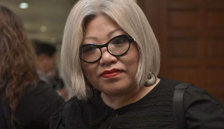 免展示路税贴纸网民褒贬不一 “路障检查会更费时吗?”