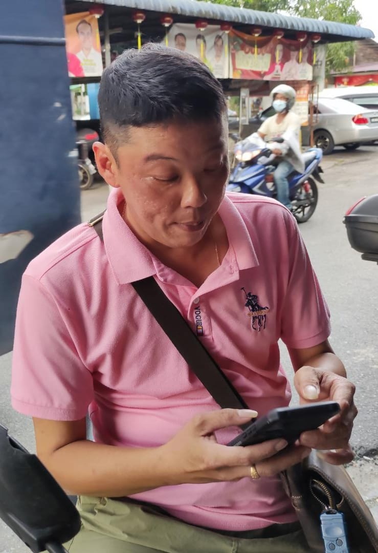 死伤者家属赶去了解最新情况