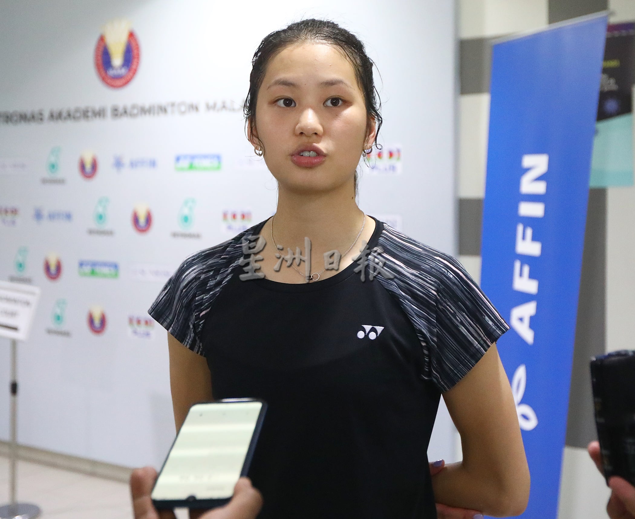 加拿大女单在国羽训练1个月 吴熙儿享受在马时光