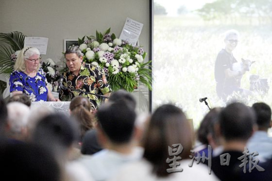 吉隆坡兽医局01/灾难现场暖心时刻,将狗狗遗体“送”回家