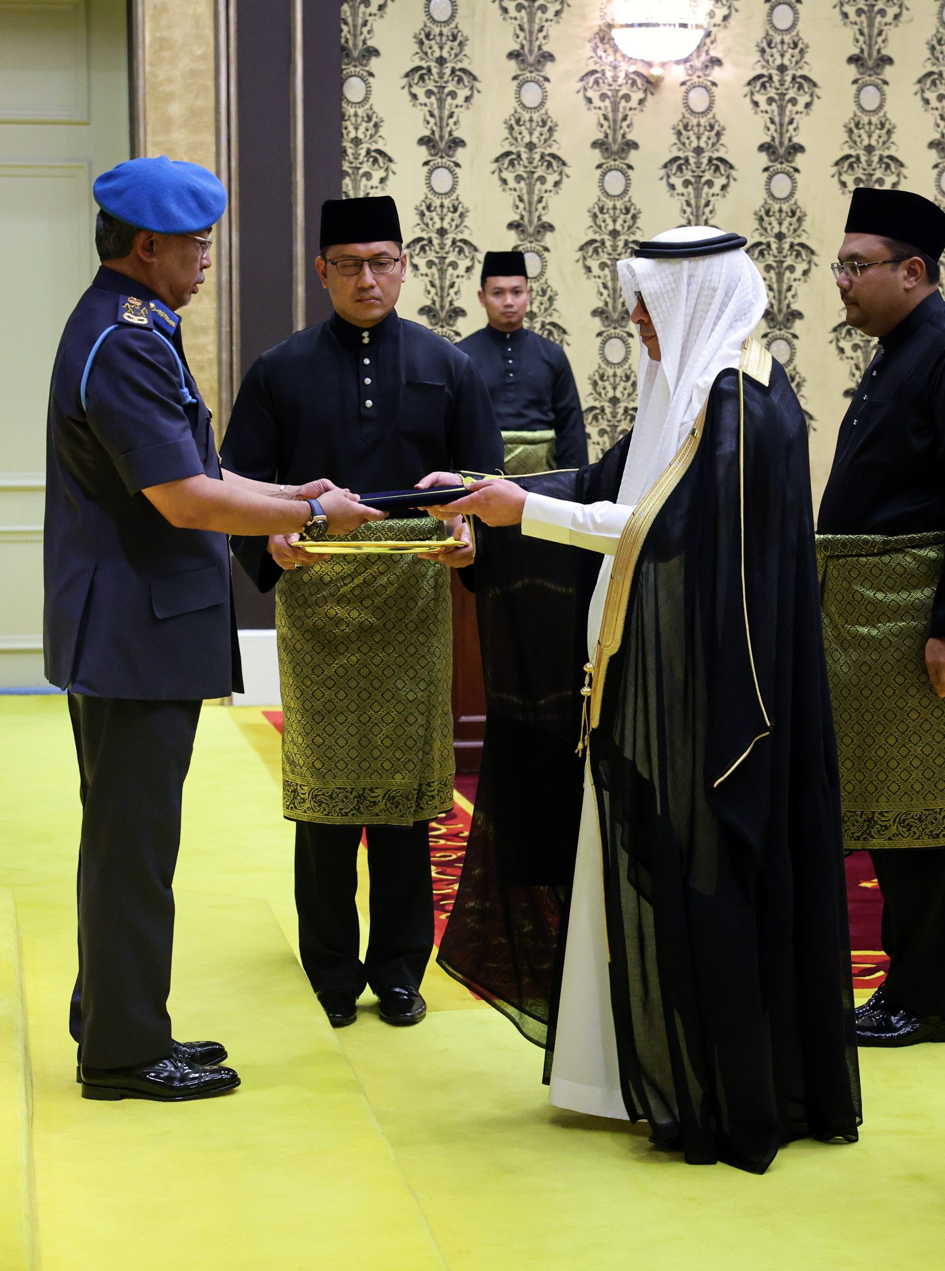 国家元首接收外交使节国书