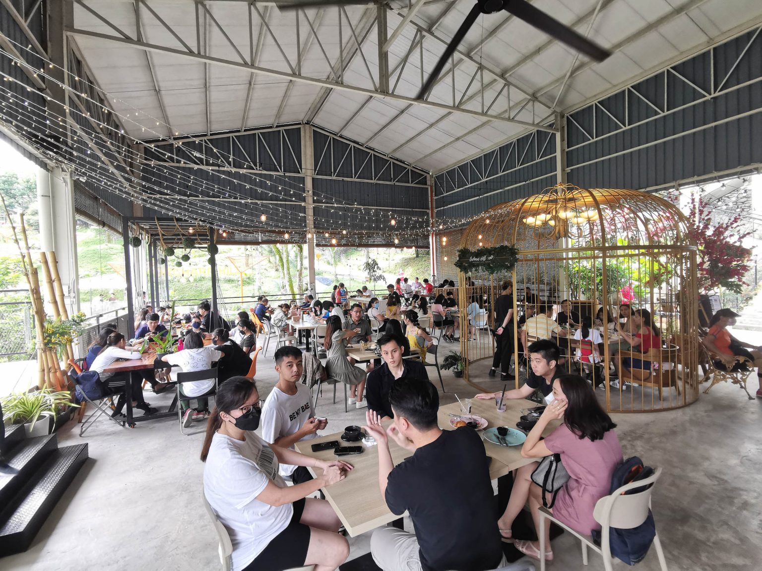 大都会/封面/电访饮食业严缺人手 9图