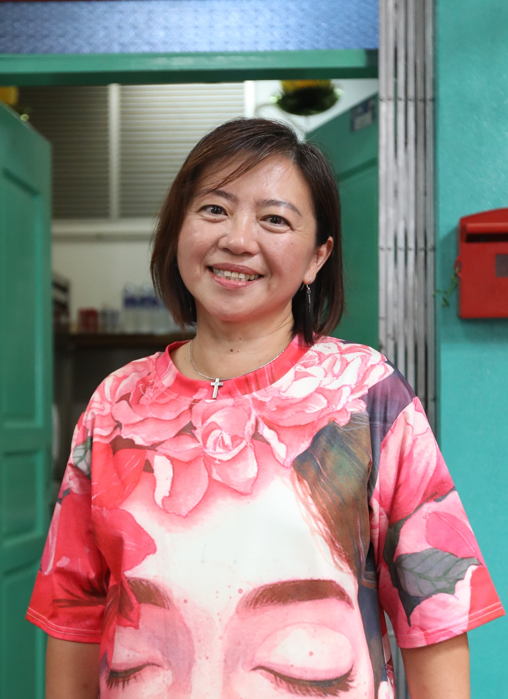 大都会/封面/跟进市中心商店在门口装置喷水设施,阻止流浪汉在五脚基聚集/10图