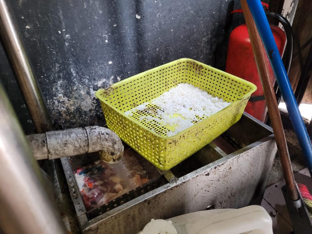 大都会/巴生4家食肆环境卫生太糟,被勒令停业14天!