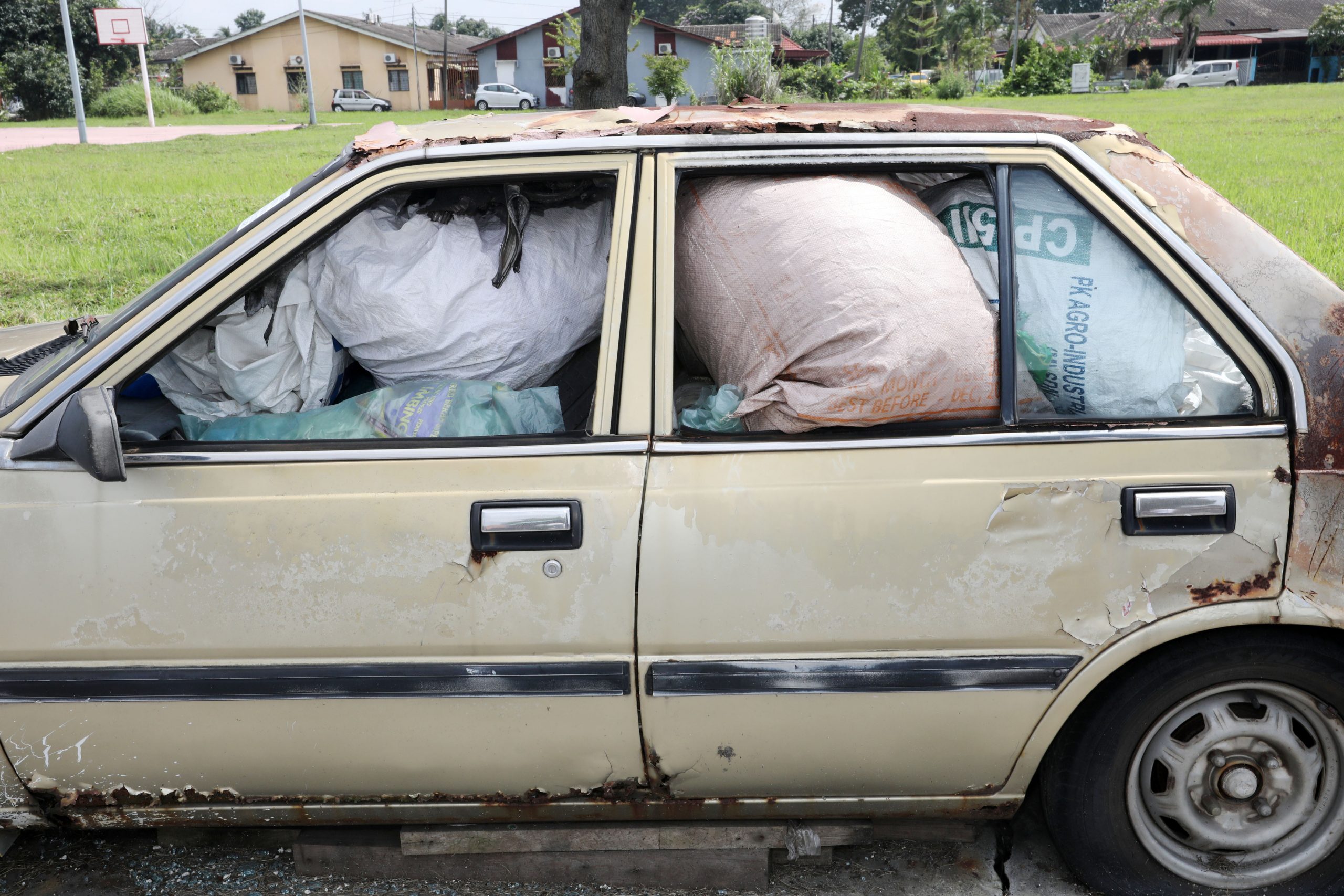 大都会:卫星市住宅区 展开铺路工程