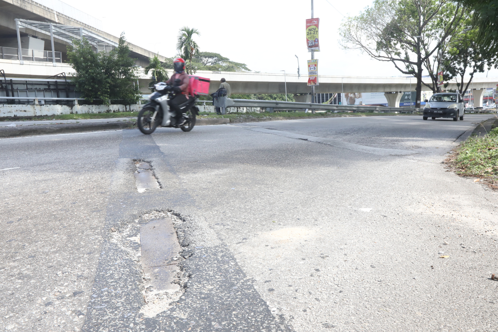 大都会/ME03副文/余保凭投诉道路管辖单位混淆