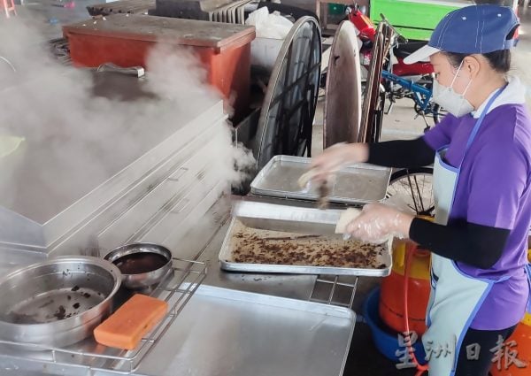 大霹雳封底主文/【人气美食】/现蒸现卖 安顺猪肠粉美味传三代