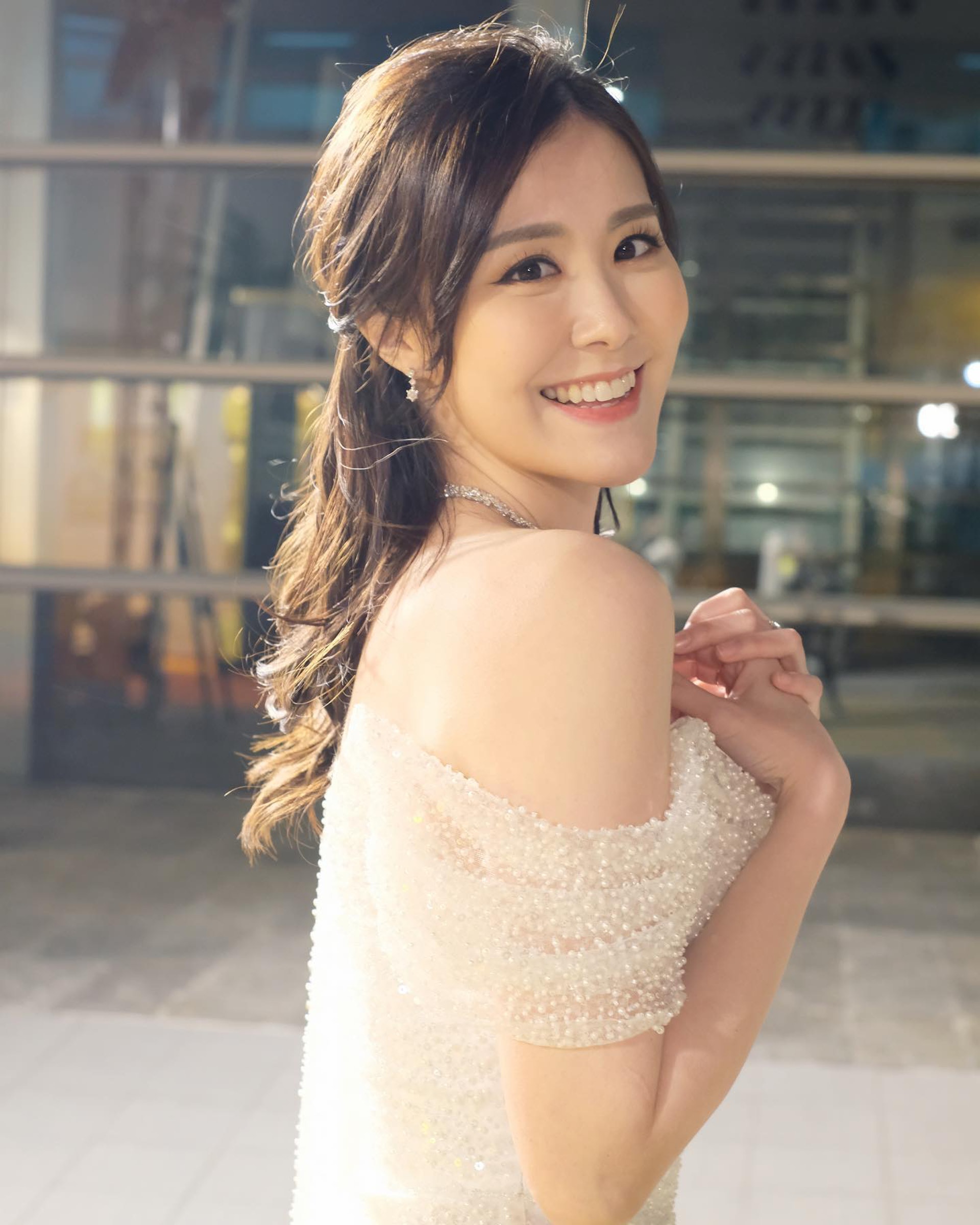 大马视后晒大头自拍  网惊呼“认不出”