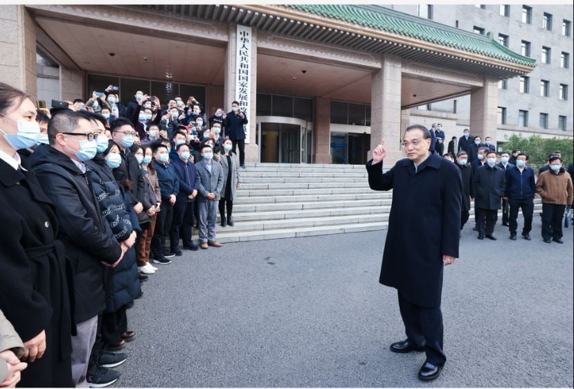 天下事 退休前夕考察发展改革委 李克强“告别讲话”传递的信号