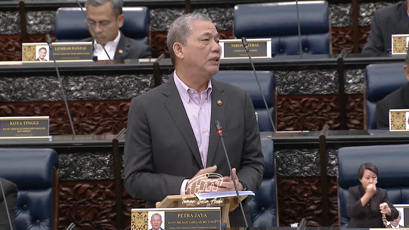 安华出国 首相问答时间副首相代答