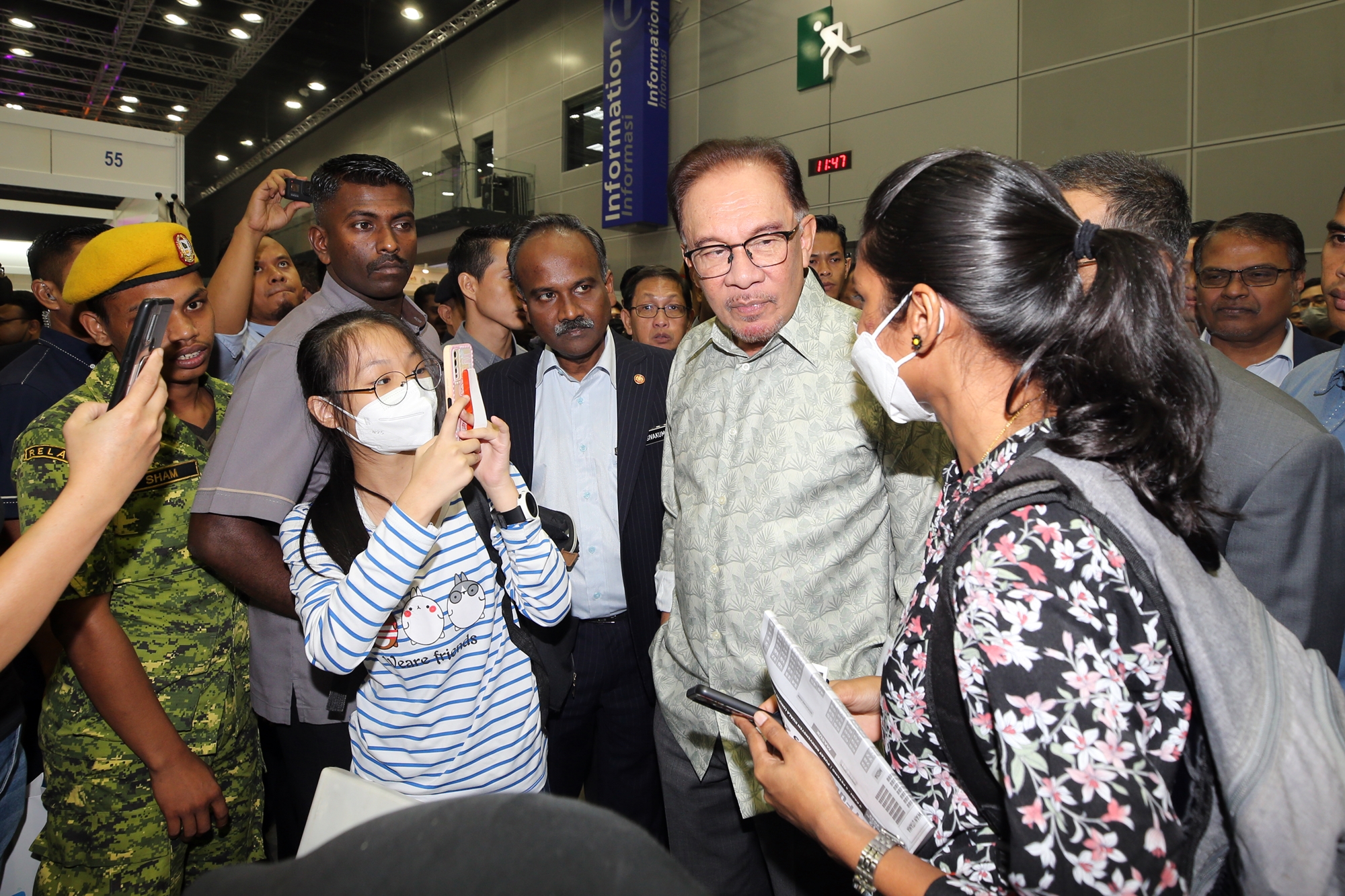 安华/鼓励雇主请本地人