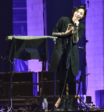 安溥肩颈至手剧痛 急住院演唱会喊卡