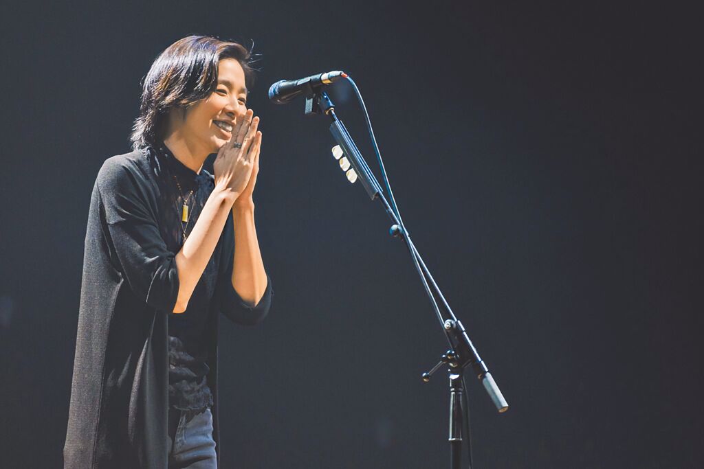 安溥肩颈至手剧痛 急住院演唱会喊卡