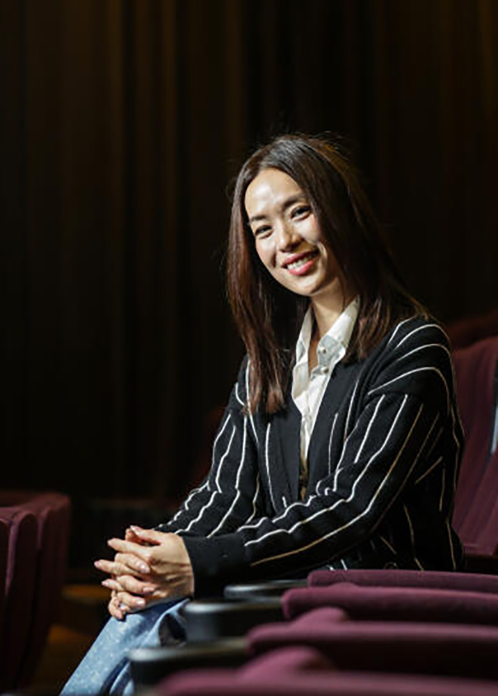**已签发**柔:狮城二三事:林慧玲暂别新婚夫赴马拍电影,婚后首次分开就是2个月