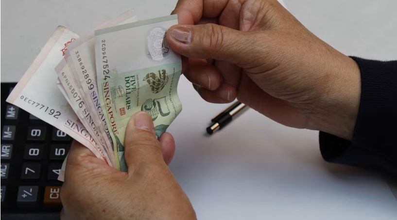 *已签发*柔:狮城二三事:骗取政府冠病补贴 狮城男子坐牢13个月