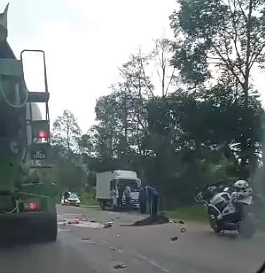 **已签发**柔:疑酒驾酿祸,罗里司机撞向摩托车,骑士命丧当场