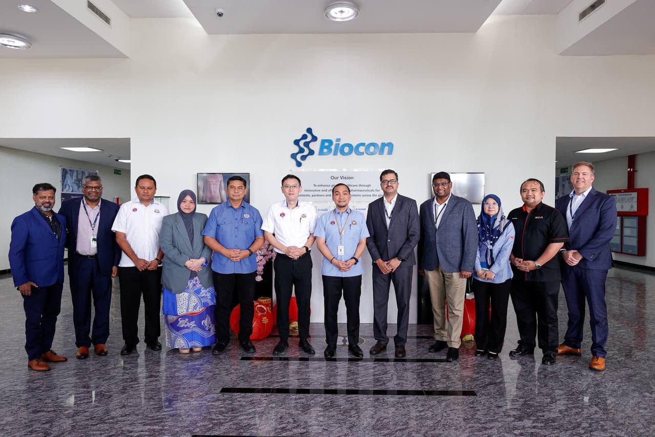 **已签发**柔:第三版头条:依城外资药厂缺120高技能员工,大臣指示寻策合作优先让州民填缺