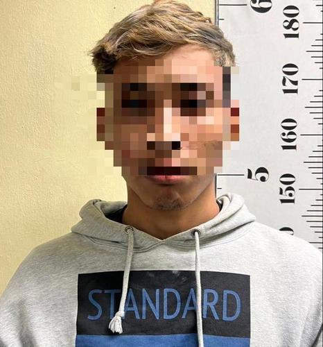 已签发/跟进少年从公寓扔玻璃瓶/警方先后逮捕7男女·2主嫌被延扣3天