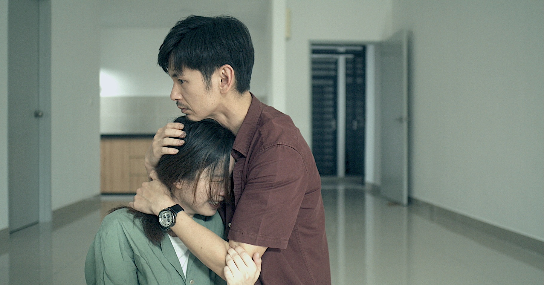 庄可比入戏情绪压抑 常抱陈子颖互安慰