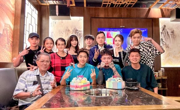 庆生照太闪疯传出柜 锺盛忠澄清：是侄儿！