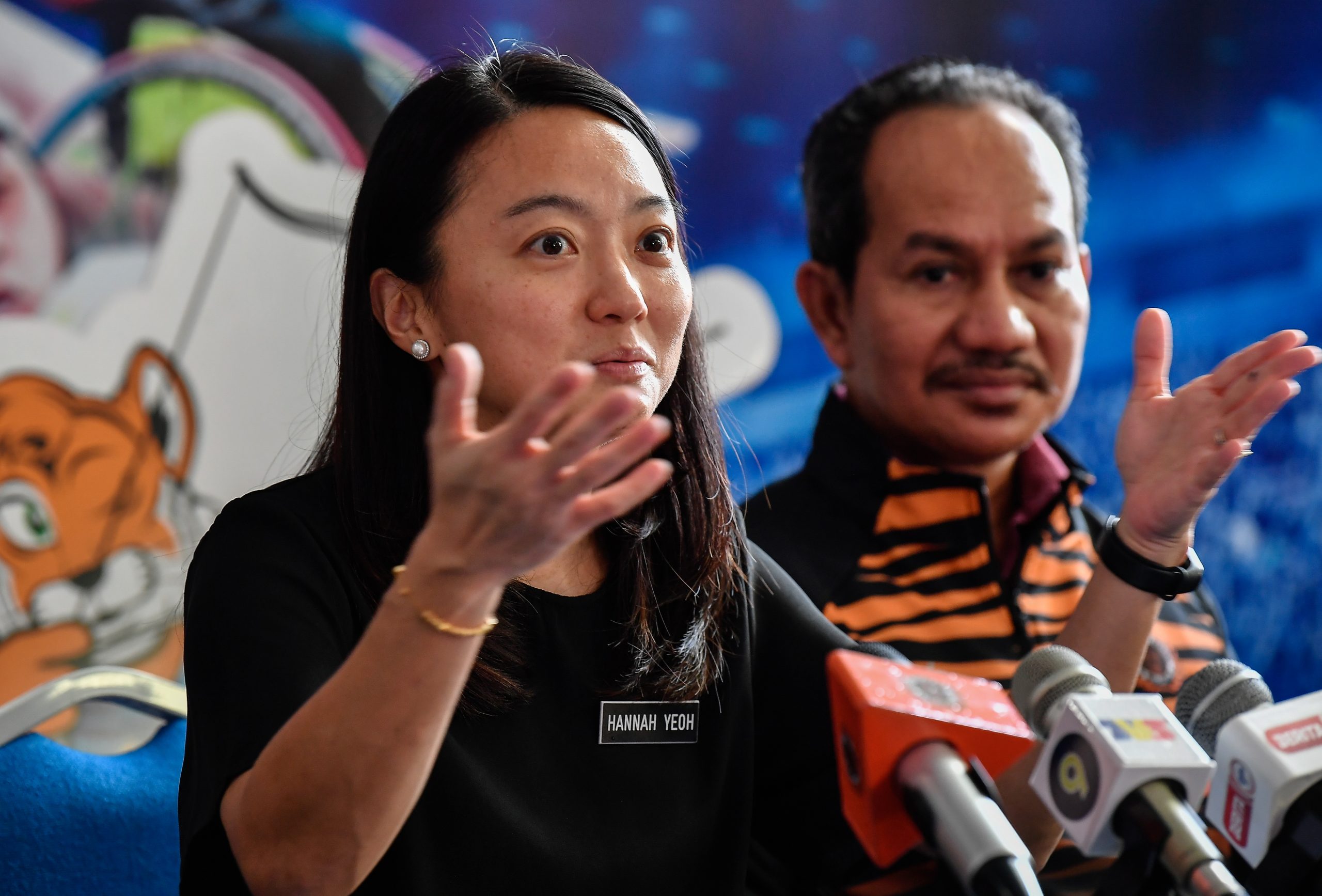 所有残障选手出国比赛  青体部：必须职员陪同