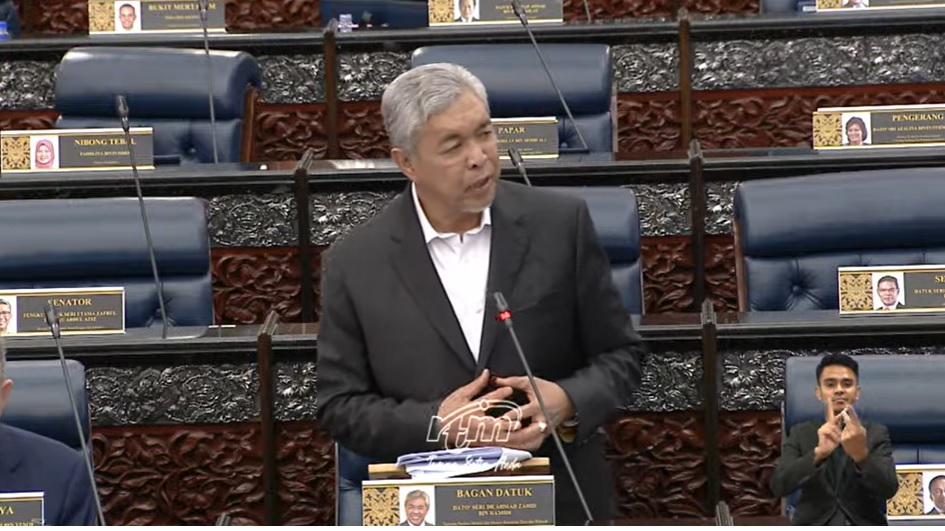 扎希在国会谈巫统党选·“相信诺莱妮能轻松蝉联妇女组主席”