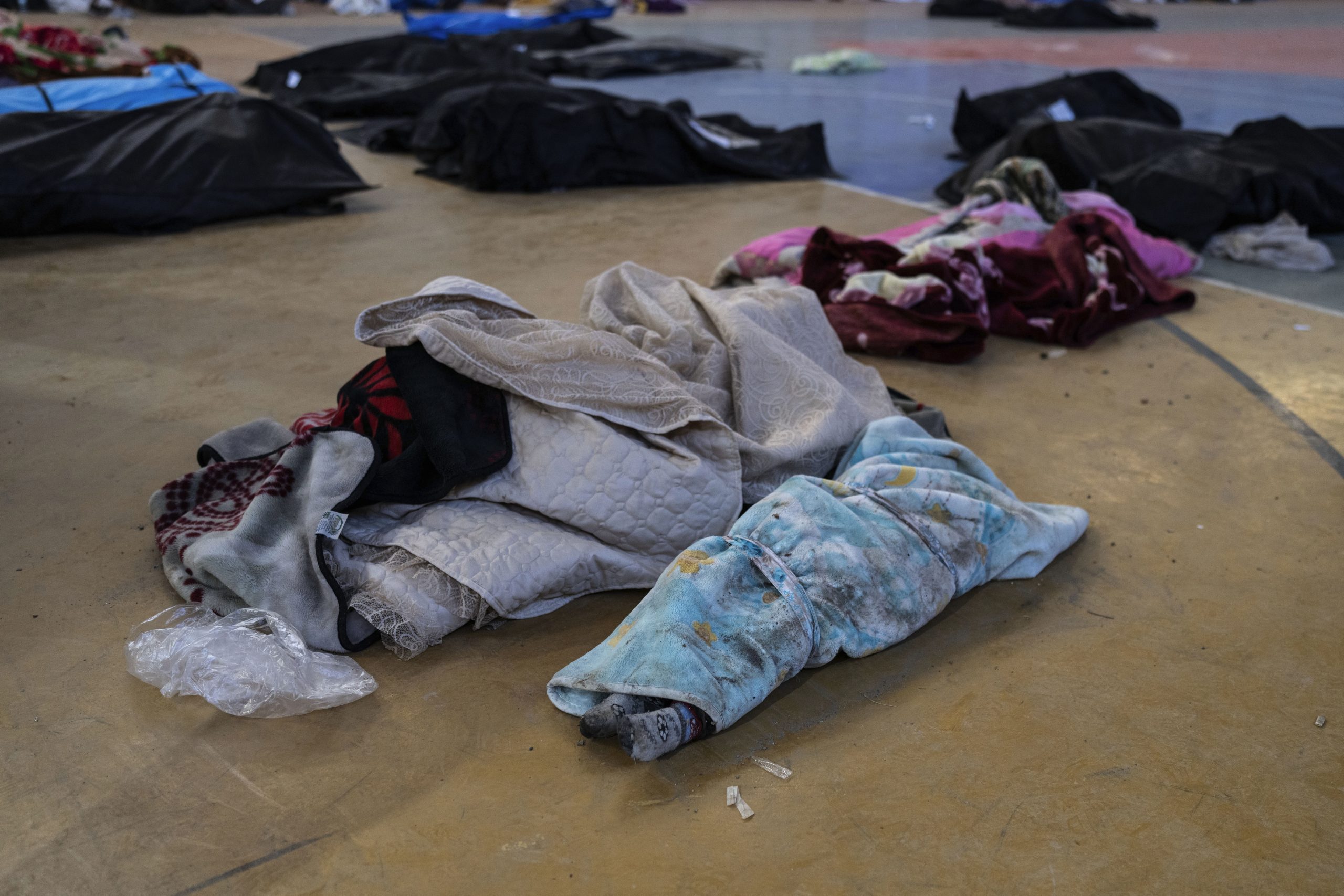 搜救人员与时间赛跑 土耳其地震灾区又有121人获救