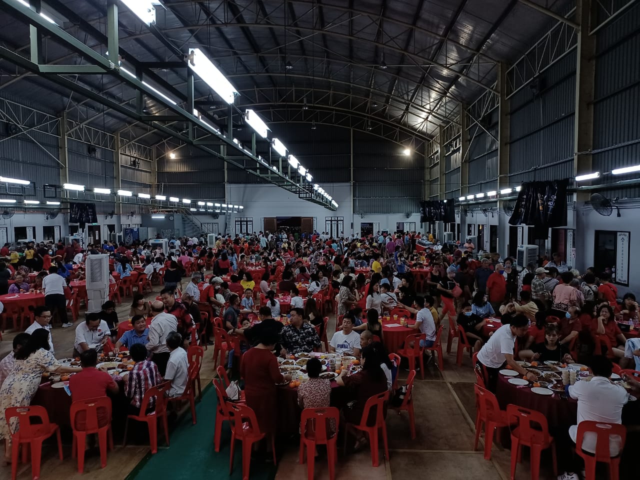 早报头//大都会/乌冷福建公会新春团拜,许来贤促联邦政府向雪州政府看齐制度化拨款给独中