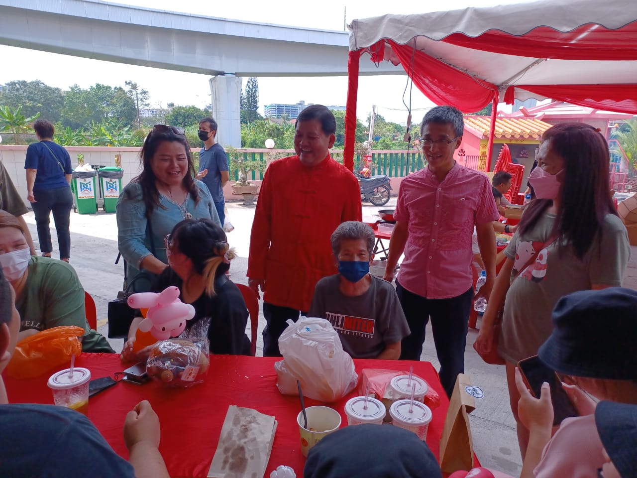早报头//大都会/许来贤,加影老街拟在星期日开办饮食和文化市集,打造为旅游区