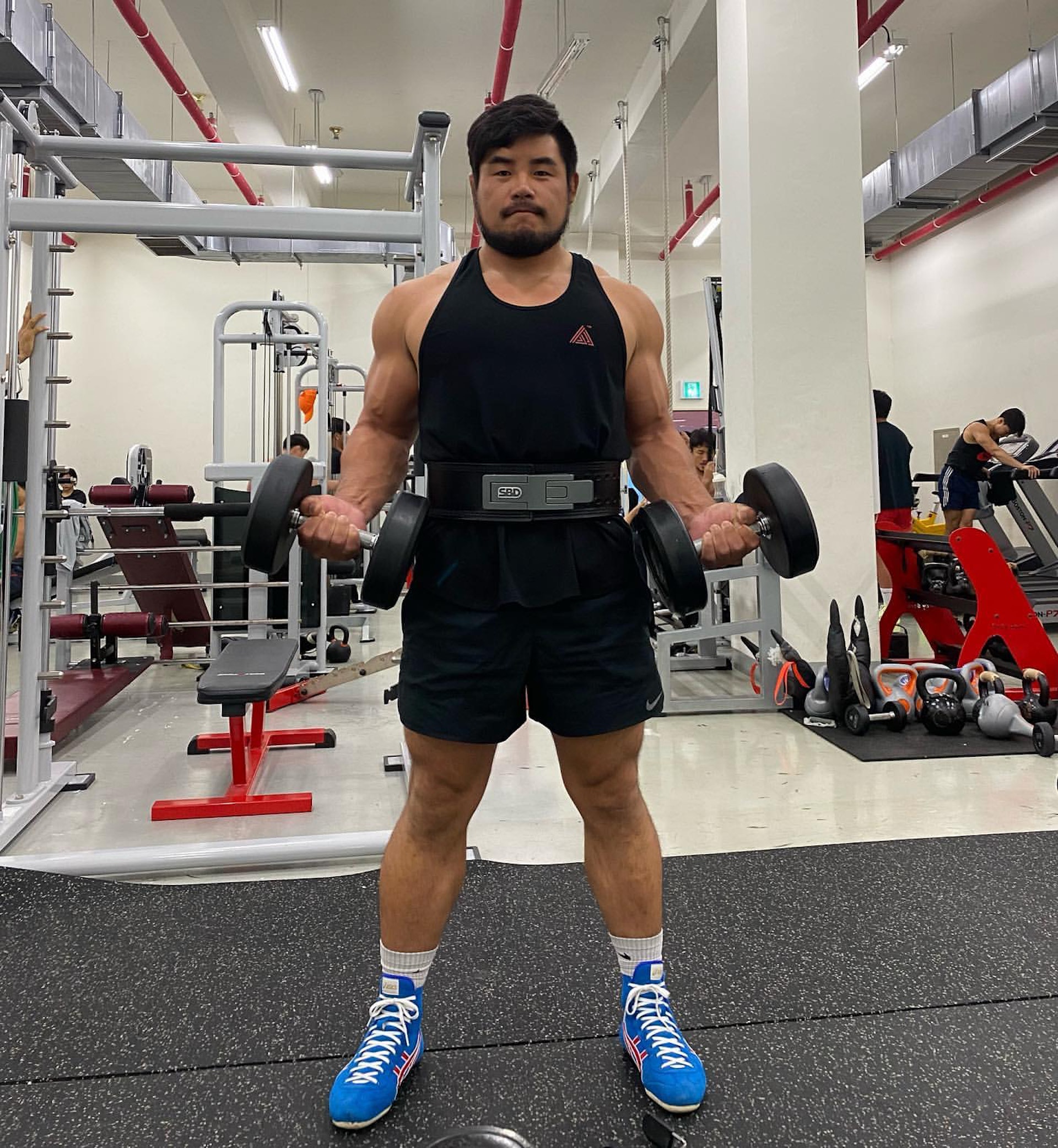 昆凌看了也会傻眼！ ​《体能之巅》激似周杰伦