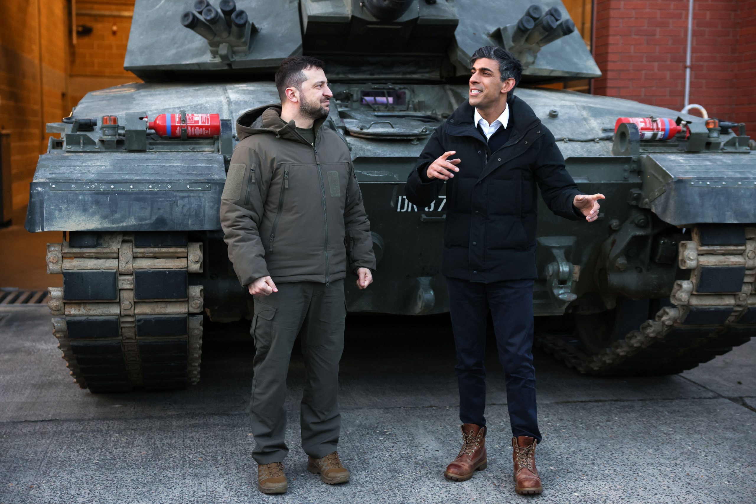 是否提供乌克兰战机导弹?英首相:不排除