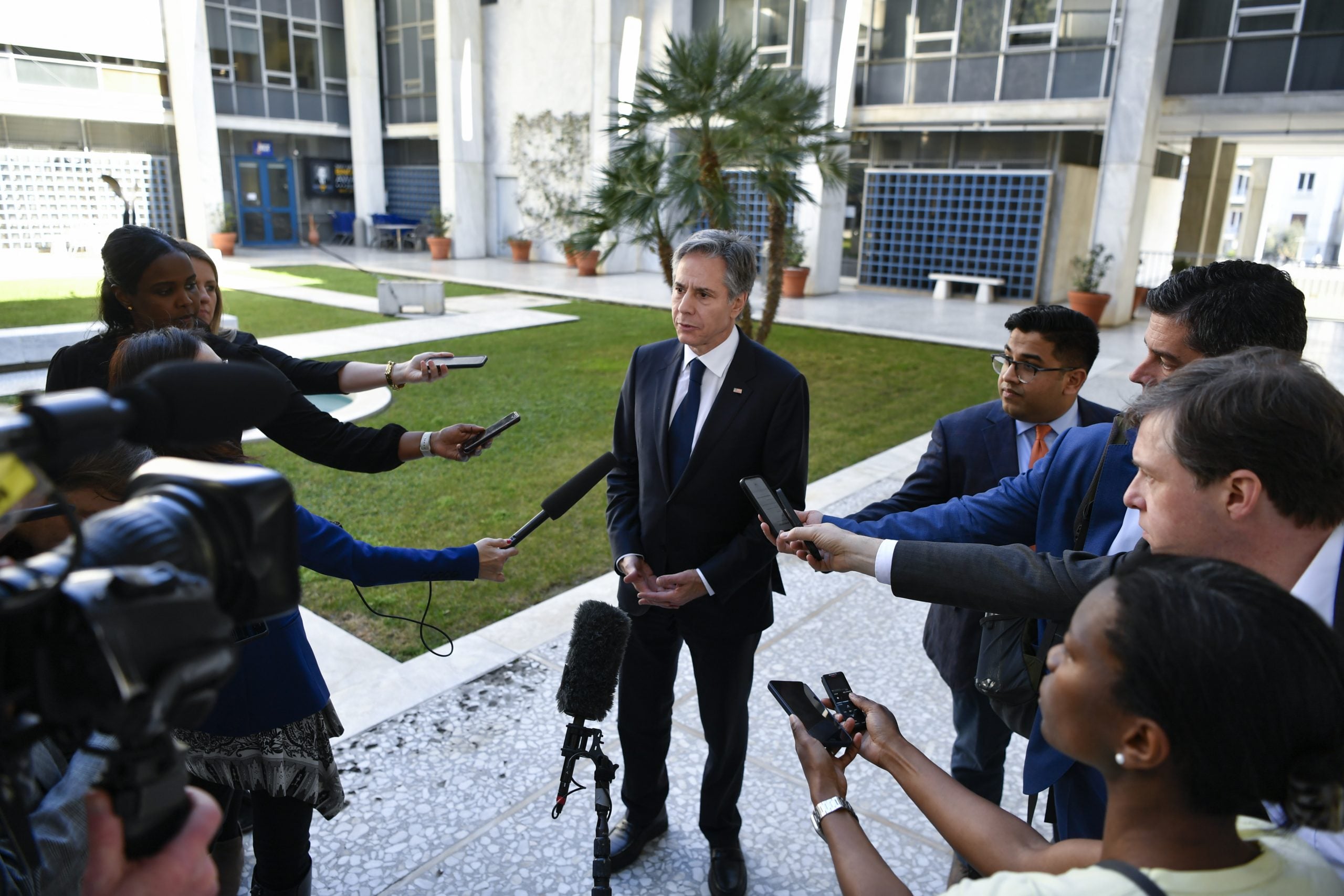 普汀准备恢复核试爆 布林肯北约表示遗憾