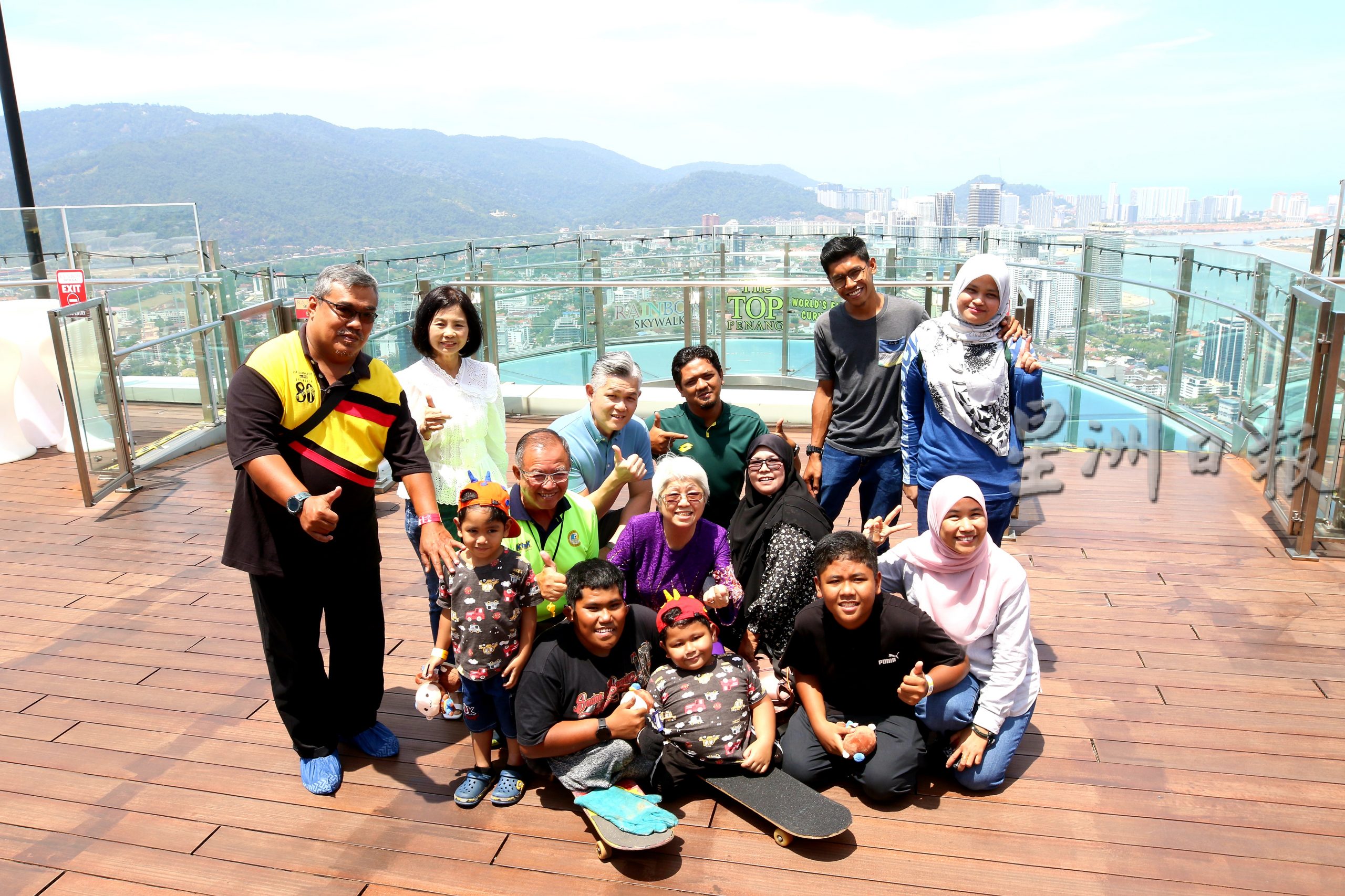 我们可以你也一定能 残障男童受激励