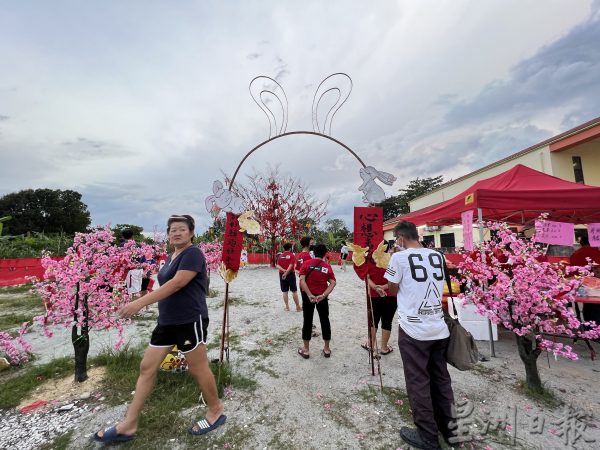 李存孝:对选区许下三承诺 建兵如港新巴刹 设流动护理中心 推公益房屋