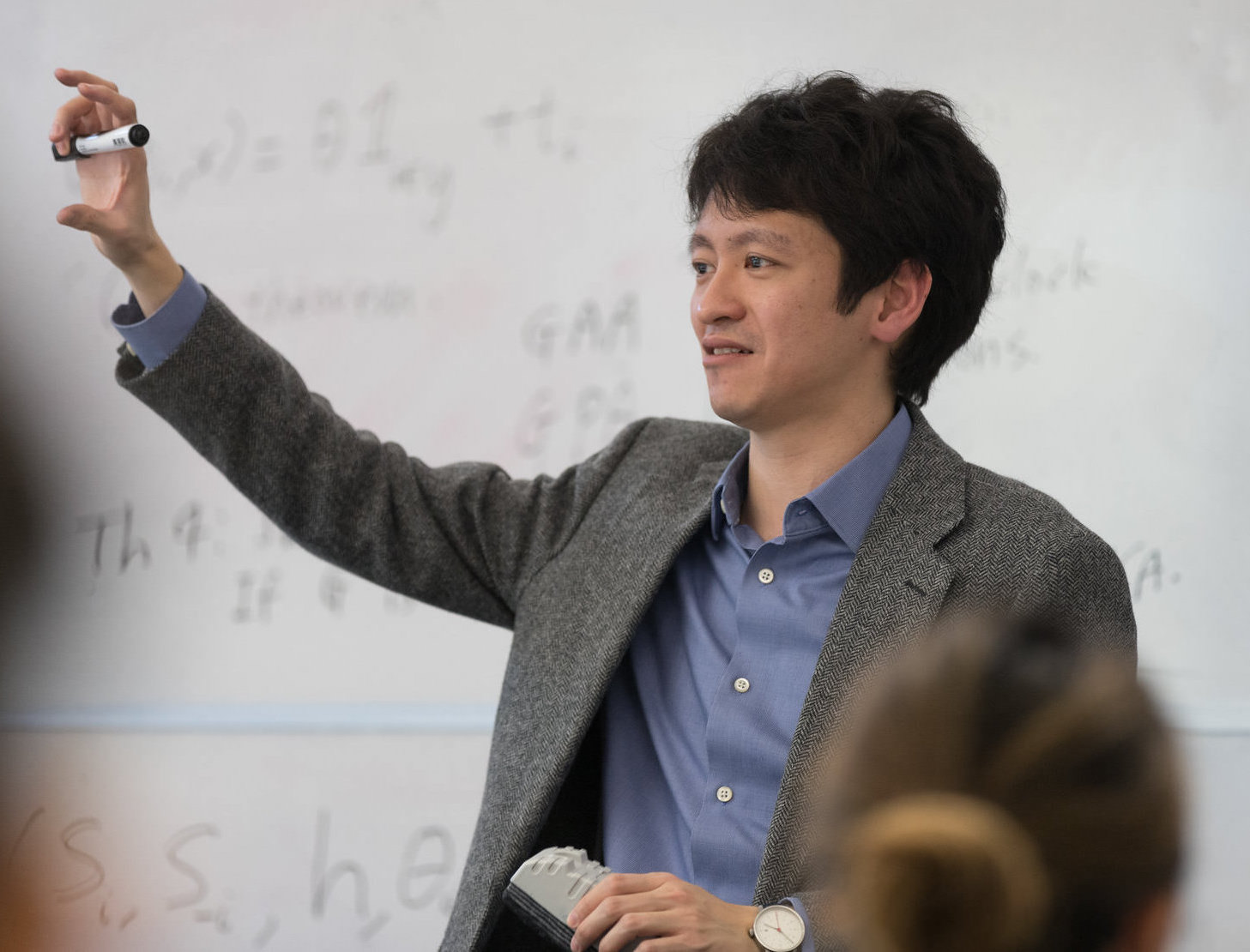 李显扬长子李绳武获颁2023年斯隆研究奖