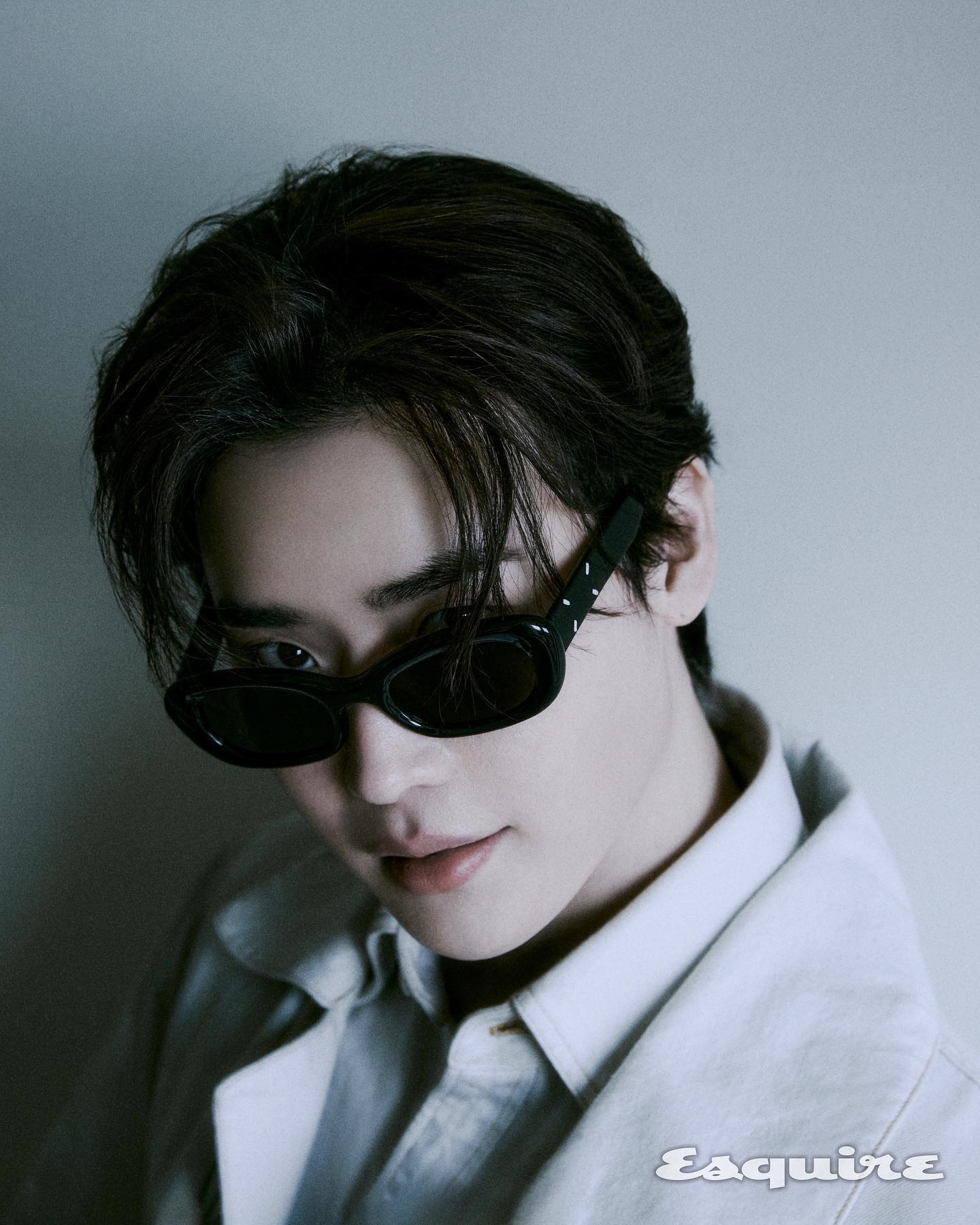 李锺硕认爱后首谈IU 甜蜜暴击“给我力量”