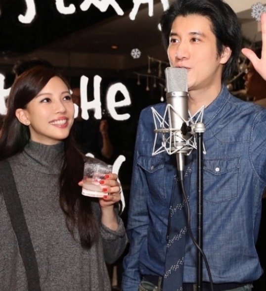 李靓蕾再呛王力宏恶意造谣 王牌经纪人邱瓈宽反击