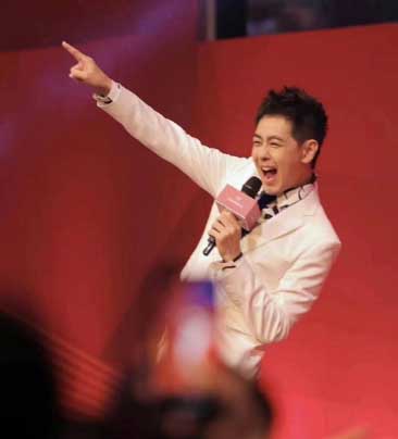 林志颖术后首复工   紧张曝“忐忑不安” 