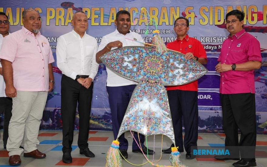 柔:受疫情影响停办3年 巴西古当风筝节回来了!