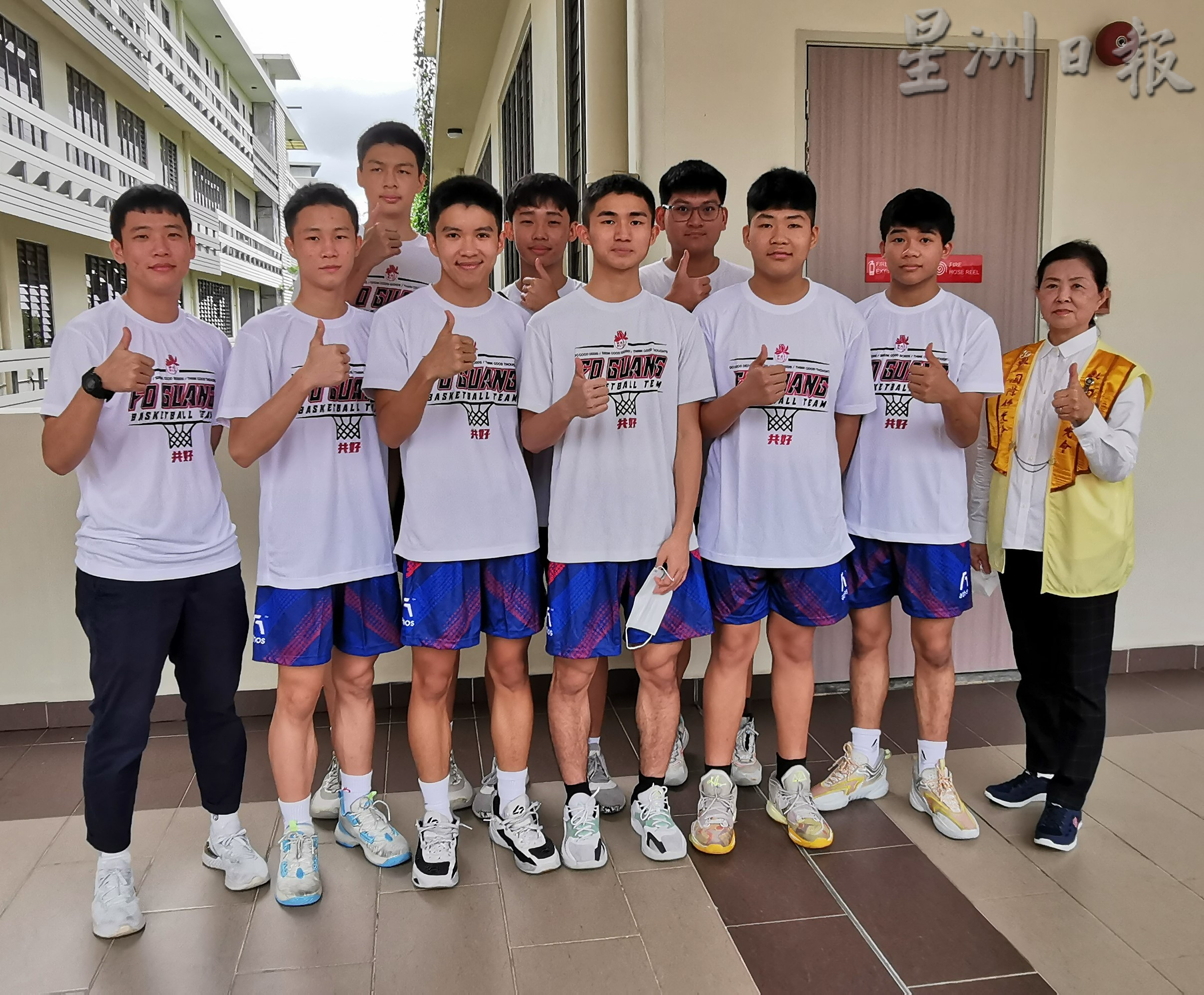 柔:各界纷纷来悼念致敬 刘镇东吊唁星云法师