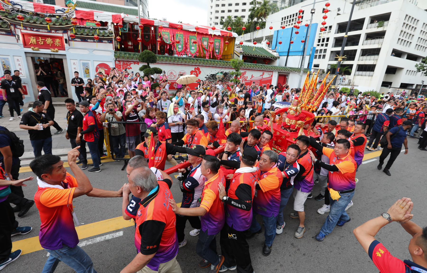 团结发力 5神回銮  柔古庙游神 落幕